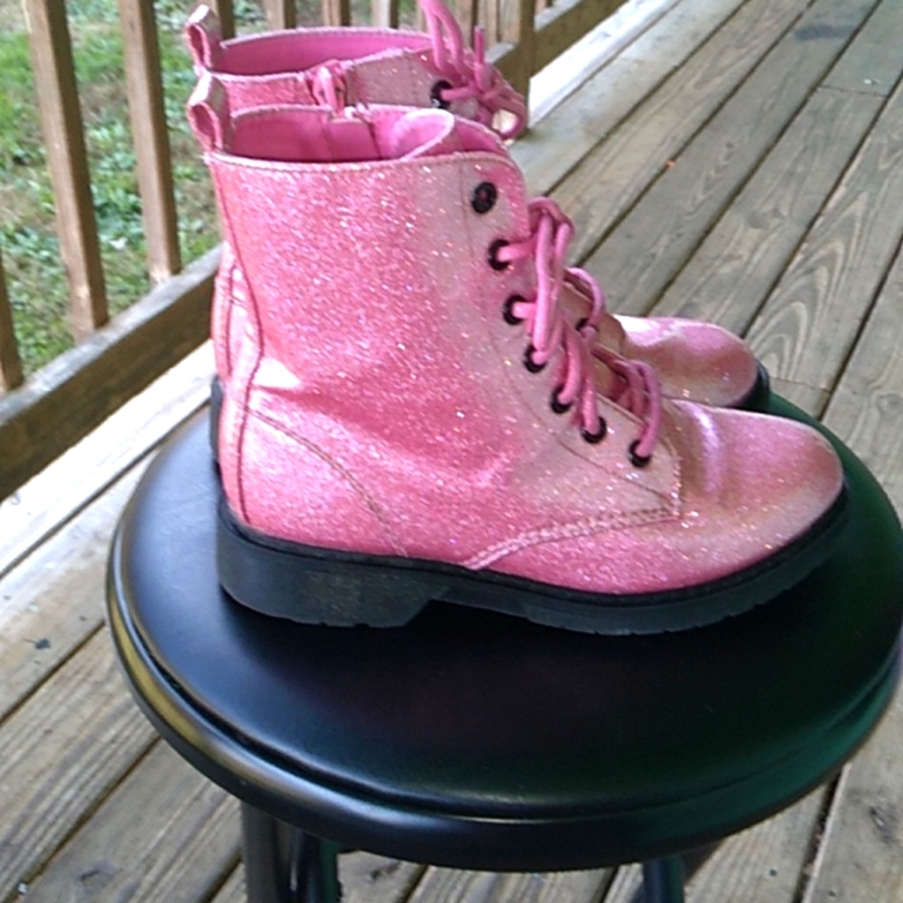 Wonder Nation Rain Boots in sparkling pink, size 3 in kids
